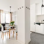 Rent Like - Wilcza 22a Apartman
